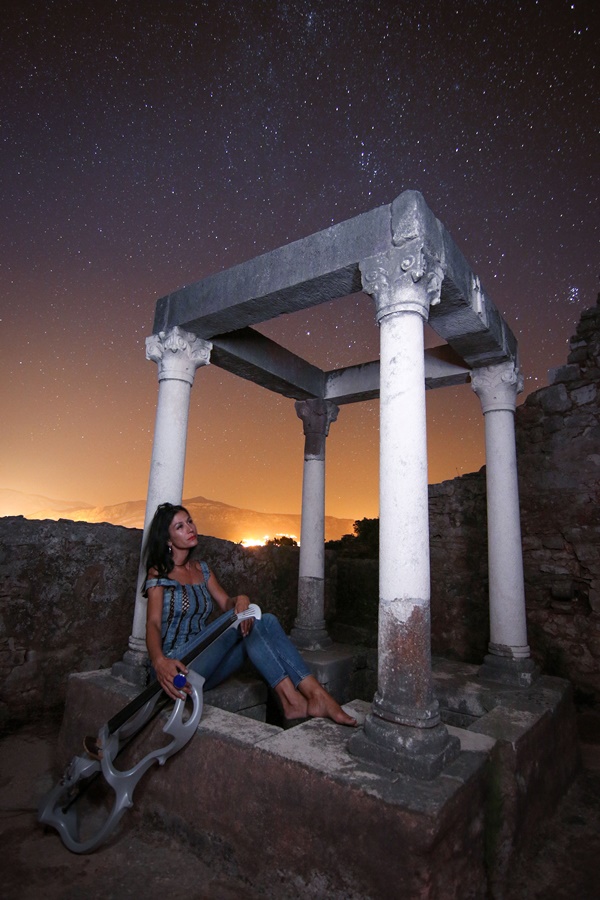 Ana Rucner u čarobnoj ulozi između mora i zvijezda Ana Rucner u čarobnoj ulozi između mora i zvijezda