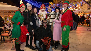 Sveti Nikola i bend Zaratino razveselili i zabavili posjetitelje Sveti Nikola i bend Zaratino razveselili i zabavili posjetitelje