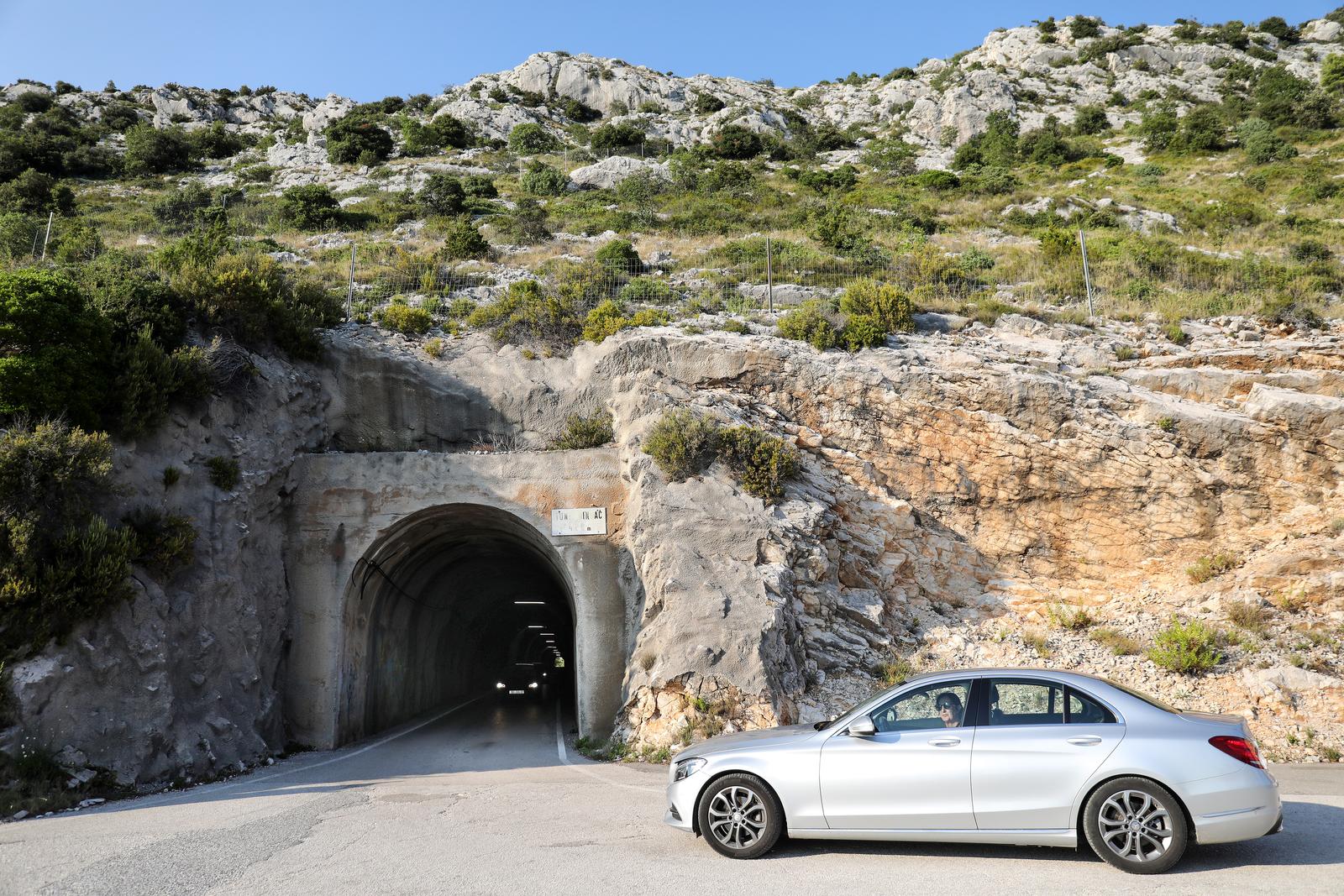 Tunel Dingač u pelješkom kraju