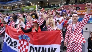 Katar – 24. svjetsko rukometno prvenstvo, osmina finala, Hrvatska – Brazil 26-25. Hrvatski navijaci. Photo: Goran Stanzl/PIXSEL