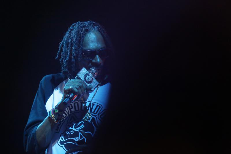 10.07.2013., Novalja – Americki reper Snoop Dogg, odnosno Snoop Lion, nastupio je u prepunom klubu Papaya na Zrcu u sklopu Fresh Island festivala. Photo: Filip Brala/PIXSELL 10.07.2013., Novalja – Americki reper Snoop Dogg, odnosno Snoop Lion, nastupio je u prepunom klubu Papaya na Zrcu u sklopu Fresh Island festivala. Photo: Filip Brala/PIXSELL