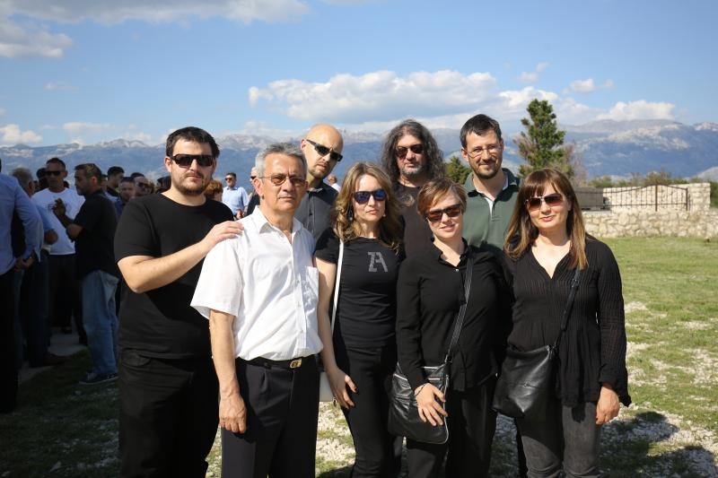 Mirko Miočić ispraćen na posljednji počinak na mjesnom groblju u Rtini Mirko Miočić ispraćen na posljednji počinak na mjesnom groblju u Rtini