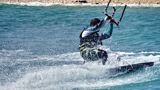 Surferi i kiteri guštali u južini na Boriku Surferi i kiteri guštali u južini na Boriku