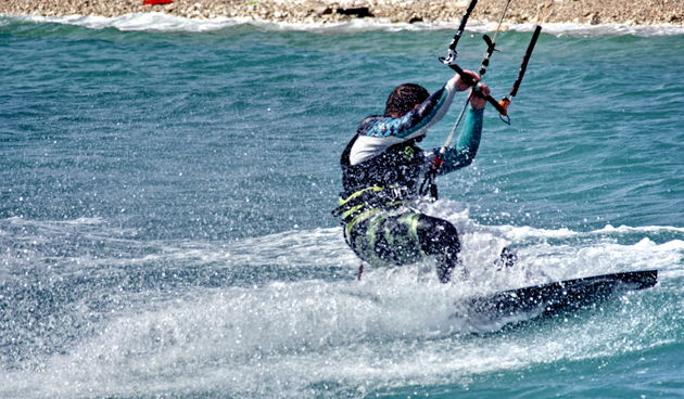 Surferi i kiteri guštali u južini na Boriku