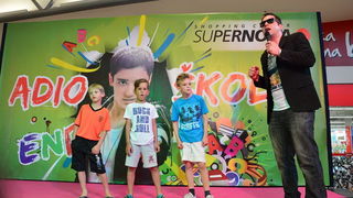 Supernova: Adio školo uz uručenje nagradnog automobila Audi A 1 i velike donacije u visini 50.000 kn HCK-u Supernova: Adio školo uz uručenje nagradnog automobila Audi A 1 i velike donacije u visini 50.000 kn HCK-u