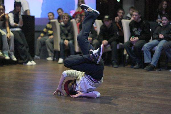 Image 1038861 (auto)