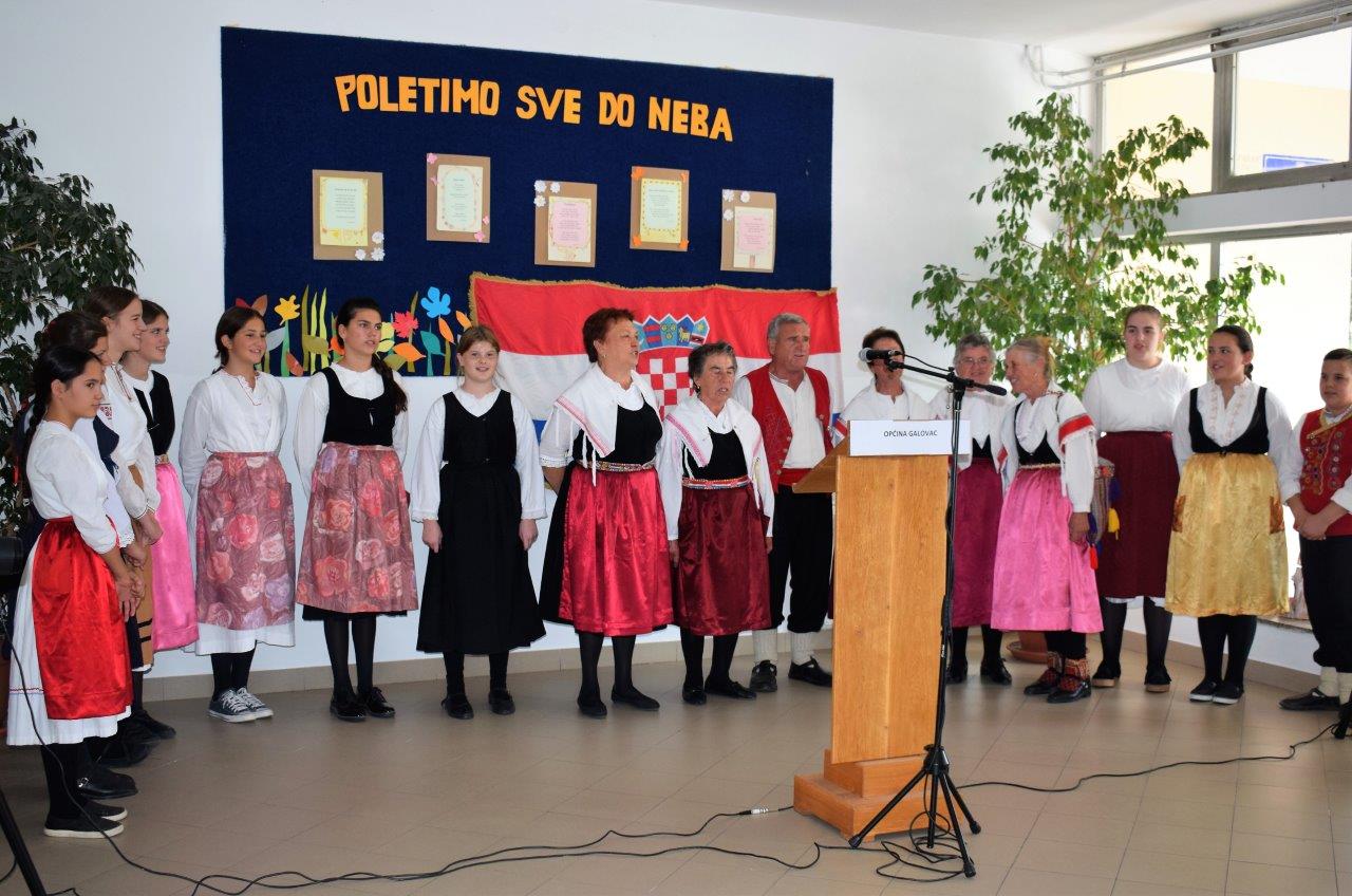 Dan Općine Galovac: Župan Longin otvorio Dom kulture Dan Općine Galovac: Župan Longin otvorio Dom kulture