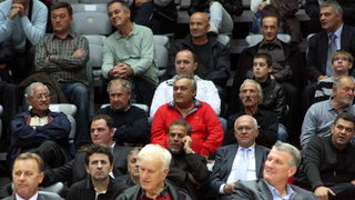 KK Zadar – Real Madrid, umirovljenje dresova 10 (Giuseppe Giergia) i 11 (Kresimir Cosic), Foto; Mladen Malik KK Zadar – Real Madrid, umirovljenje dresova 10 (Giuseppe Giergia) i 11 (Kresimir Cosic), Foto; Mladen Malik