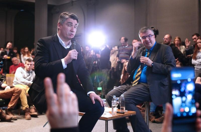 Zoran Milanovović u javnoj debati s građanima i novinarima Zoran Milanovović u javnoj debati s građanima i novinarima