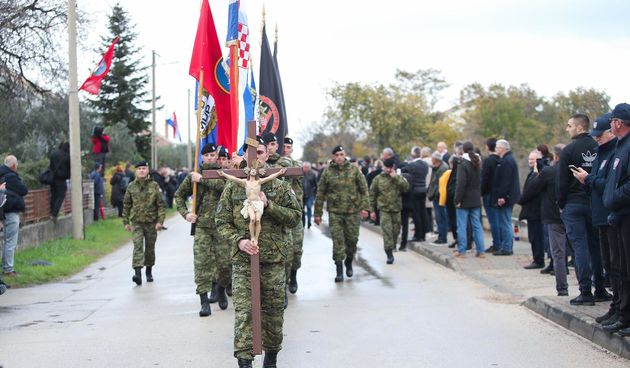 Škabrnja: Kolona sjećanja na 33. obljetnicu stradanja u Domovinskom ratu