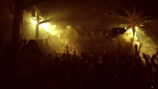 Spektar party u Aquarius klubu