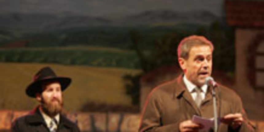 Paljenje svijeće za Hanuku (Foto : Totalportal.hr/FaH) Paljenje svijeće za Hanuku (Foto : Totalportal.hr/FaH)