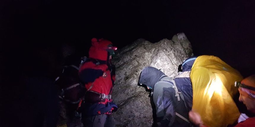 HGSS u dramatičnoj akciji na Valebitu spasio dvoje izgubljenih i pothlađenih planinara HGSS u dramatičnoj akciji na Valebitu spasio dvoje izgubljenih i pothlađenih planinara