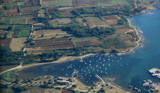 01.08.2013., Zadar – Fotografije panoramskog leta od Zadra do Medulina. Photo: Filip Brala/PIXSELL Autor  Filip Brala/PIXSELL KLJUČNE RIJEČI  let, panorama, grad Zadar, zracni snimak, Jadran, arhipelag, more, avion