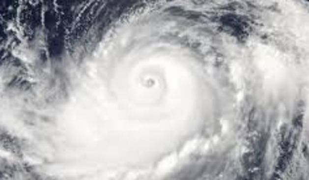 Tajfun Halong nad Japanom