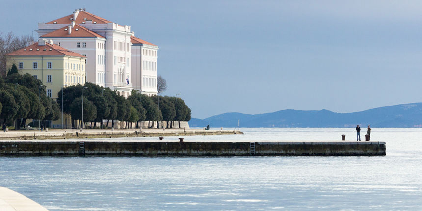 Sveučilište u Zadru, mul i zadarska riva. Đir po gradu 3. siječnja 2017. Sveučilište u Zadru, mul i zadarska riva. Đir po gradu 3. siječnja 2017.