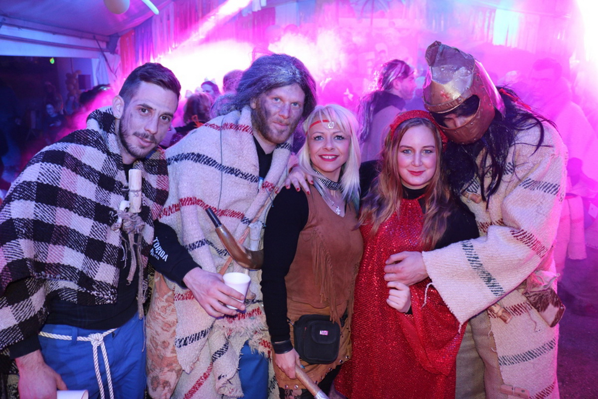 Virske maškare 2018: Defile maškaranih skupina i fešta uz “Koktelse”