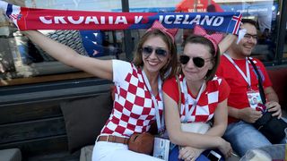 Veseli hrvatski navijači u Rostovu na Donu