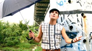 Sel’OMODe 2007; kolekcija Metro Fulir; dizajner: Stjepan Čuka; foto: Goran Čižmešija Sel’OMODe 2007; kolekcija Metro Fulir; dizajner: Stjepan Čuka; foto: Goran Čižmešija