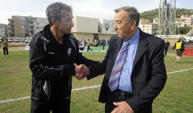 Sibenik ,050510.
Stadion Subicevac.
Druga utakmica finala Kupa RH NK Sibenik NK Hajduk (Split).
Na fotografiji: treneri Branko Karacic i Stanko Poklepovic prije utakmice.
Foto: Niksa Stipanicev / CROPIX