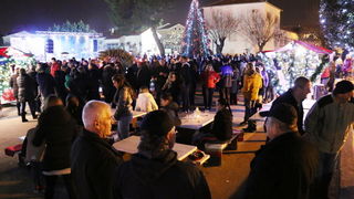 Vir: Božićna fešta uz Dražena Zečića Zeku Vir: Božićna fešta uz Dražena Zečića Zeku