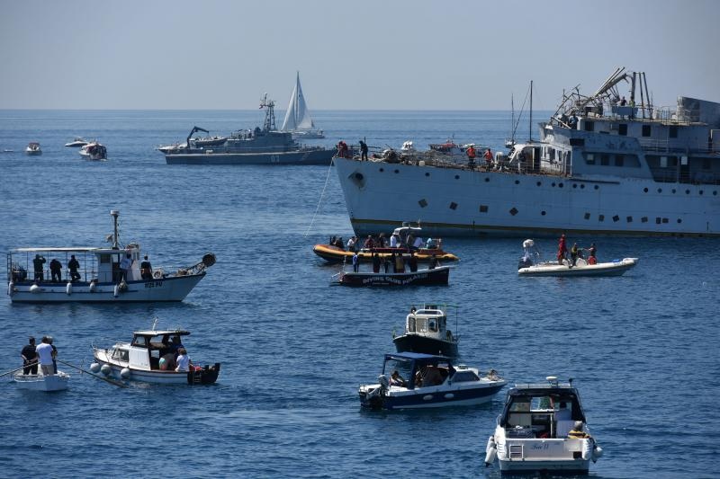 Premantura: Admiralski brod Vis potopljen kako bi postao ronilačka atrakcija. Photo: Duško Marušić/PIXSELL