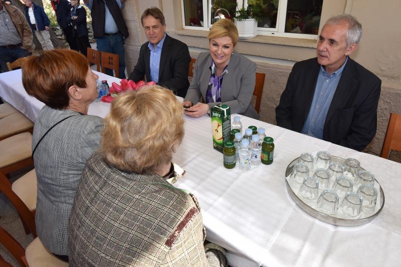 Predsjednica Grabar Kitarović posjetila otok Molat. Foto: Dino Stanin/PIXSELL