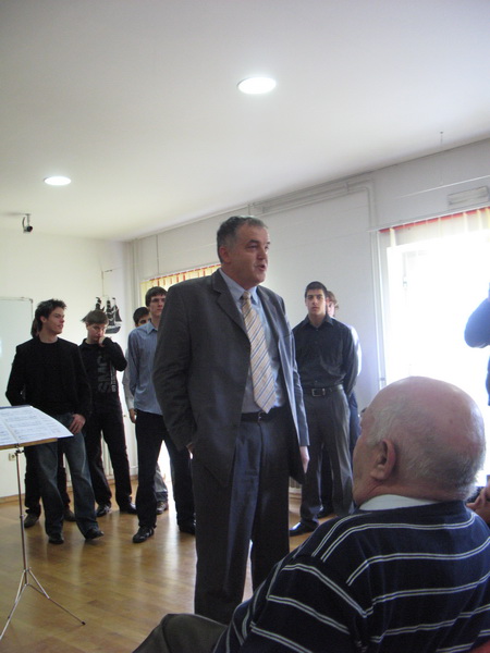 Dodjela nagrada za umjetničke radove u gimnaziji J. Barakovića Dodjela nagrada za umjetničke radove u gimnaziji J. Barakovića