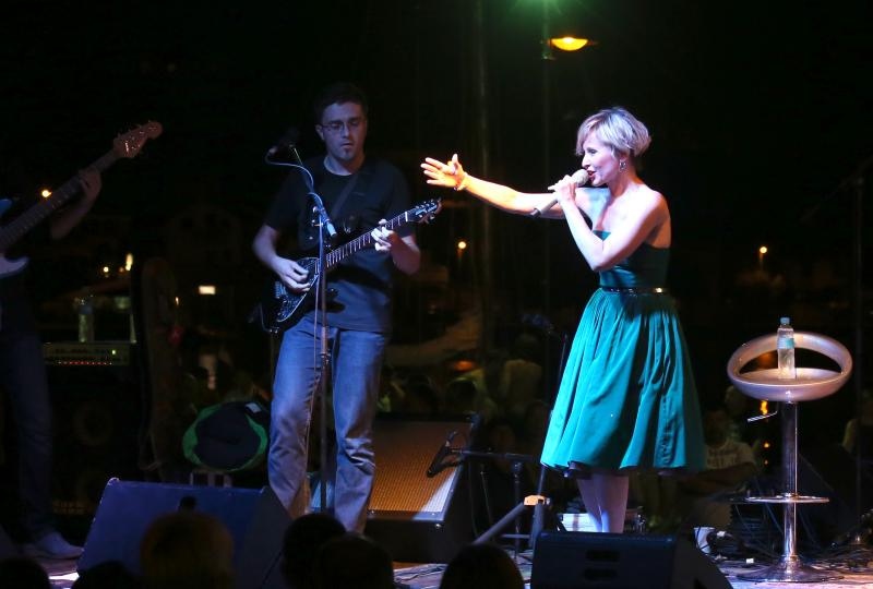 Tisno: Koncert Danijele Martinović u sklopu 10. međunarodne trke tovara, Photo: Dusko Jaramaz/PIXSELL Tisno: Koncert Danijele Martinović u sklopu 10. međunarodne trke tovara, Photo: Dusko Jaramaz/PIXSELL