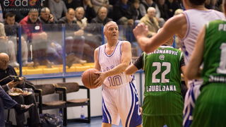 Fešta u povodu 80. rođendana Pina Giergie: Vetarani KK Zadar – Veterani KK Olimpija Fešta u povodu 80. rođendana Pina Giergie: Vetarani KK Zadar – Veterani KK Olimpija