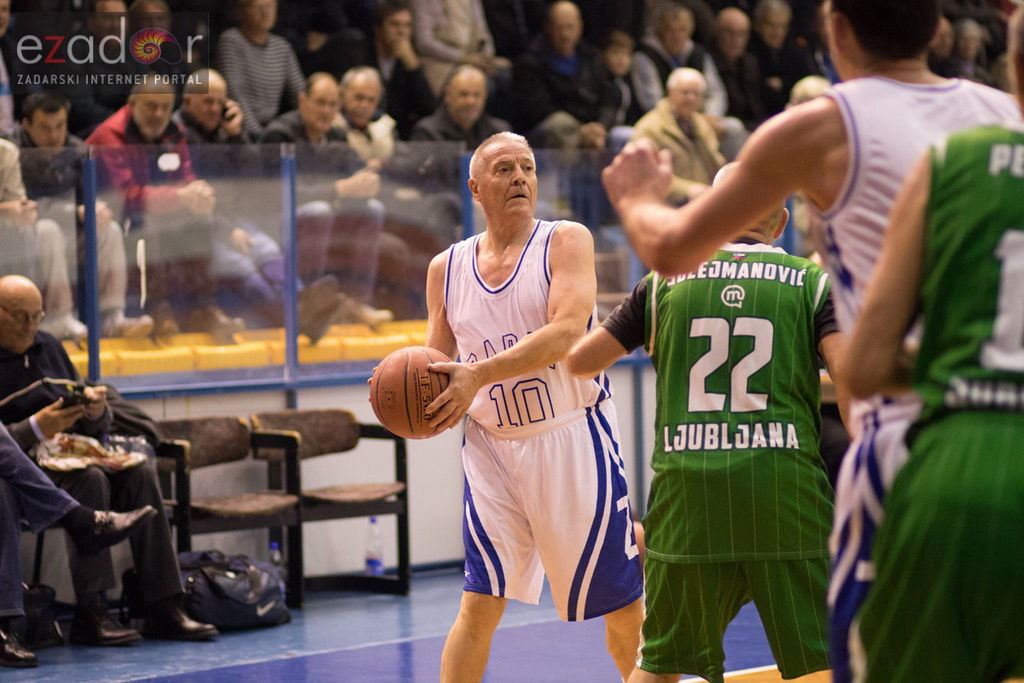 Fešta u povodu 80. rođendana Pina Giergie: Vetarani KK Zadar – Veterani KK Olimpija Fešta u povodu 80. rođendana Pina Giergie: Vetarani KK Zadar – Veterani KK Olimpija