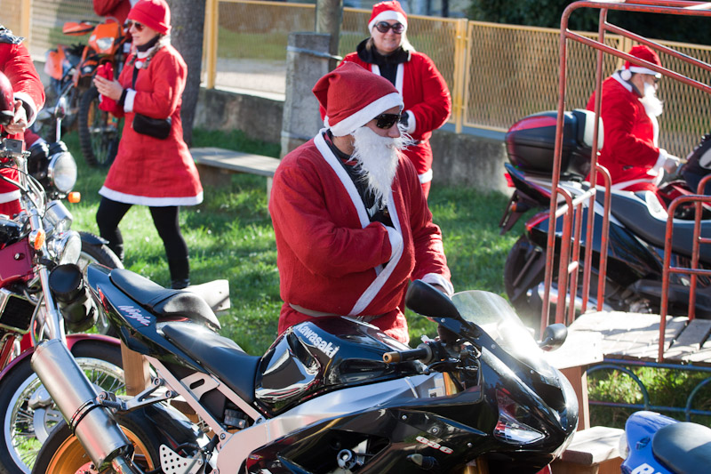 Biograd: Moto Mrazovi Duhovi u posjeti djecjim vrticima, Foto: Franjo Juric Biograd: Moto Mrazovi Duhovi u posjeti djecjim vrticima, Foto: Franjo Juric