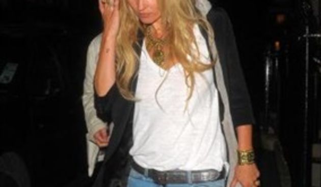 Kate Moss je šik čak i u najležernijem izdanju (Tportal.hr)