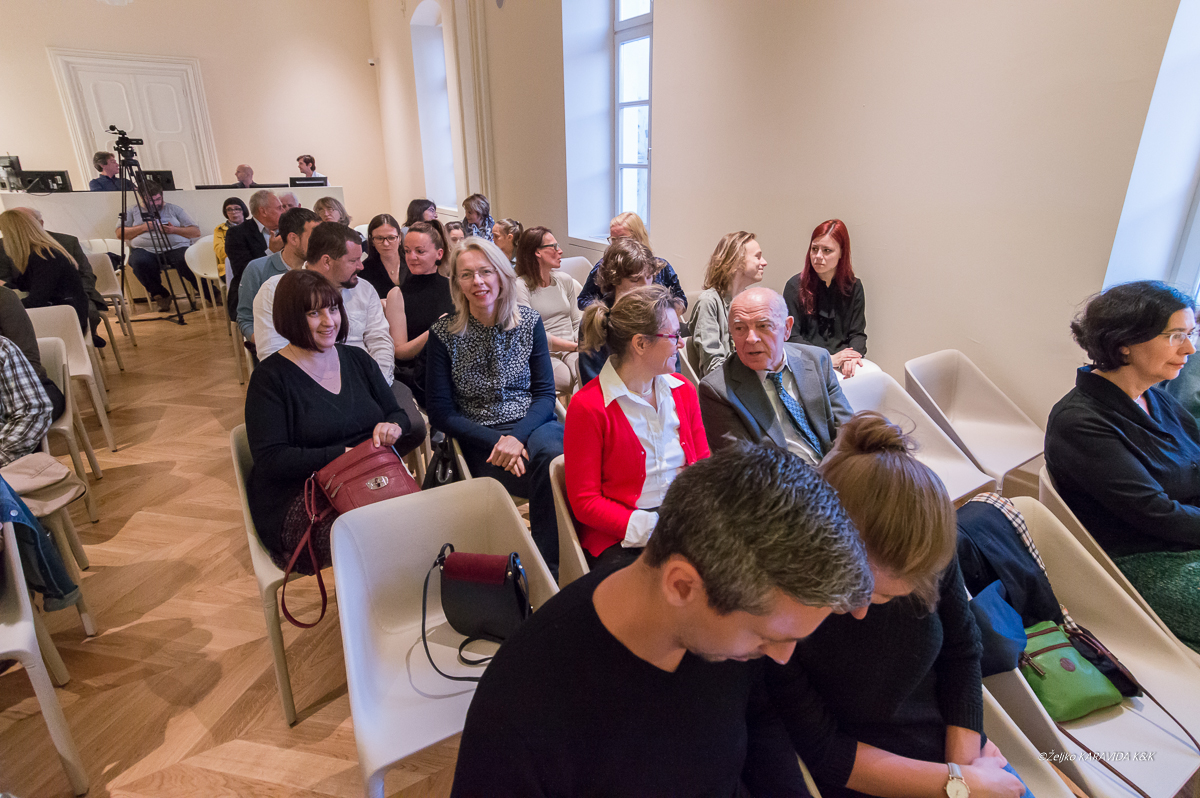 Romantizam iznad svega naziv je koncerta koji je održan u Kneževoj palači a nastupili su Erez Ofer, violina i Elisaveta Blumina, klavir