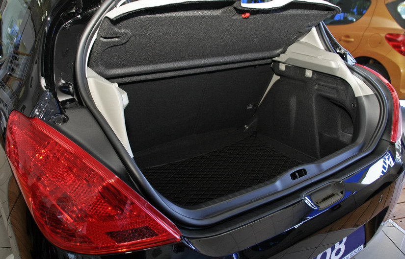 Peugeot 308, AC Serdarevic Zadar Peugeot 308, AC Serdarevic Zadar