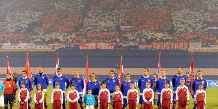 Zagreb, 151111.
Uzvratna nogometna utakmica dodatnih kvalifikacijska za odlazak na Euro 2012 u Poljsku i Ukrajinu, izmedju Hrvatske i Turske.
Na slici: momcad hrvatske reprezentacije.
Foto: Drago Sopta / CROPIX Zagreb, 151111.
Uzvratna nogometna utakmica dodatnih kvalifikacijska za odlazak na Euro 2012 u Poljsku i Ukrajinu, izmedju Hrvatske i Turske.
Na slici: momcad hrvatske reprezentacije.
Foto: Drago Sopta / CROPIX