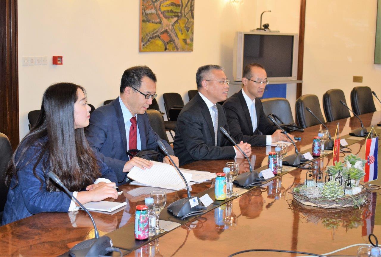Veleposlanik Narodne Republike Kine Hu Zhaoming posjetio Zadar Veleposlanik Narodne Republike Kine Hu Zhaoming posjetio Zadar