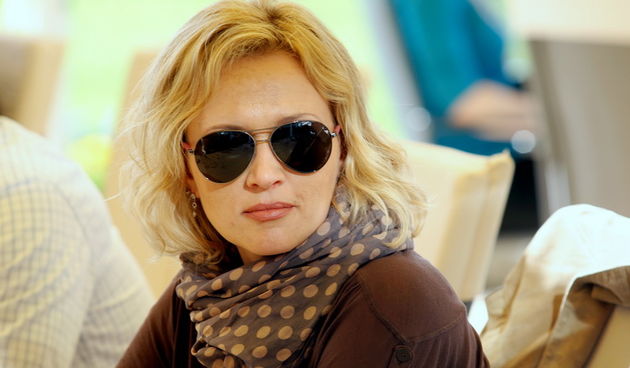 Zadar, 130511.
Predsjednik Ivo Josipovic svratio je na kavu u Biograd, podruzio se s kolegama glazbenicima koji su dosli na dodjelu diskografske nagrade Porin.
Na slici: Ivana Vrdoljak Vanna.
Foto: Vladimir Ivanov / CROPIX