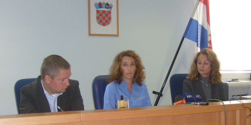 Jadranka Nizic Peros Jadranka Nizic Peros