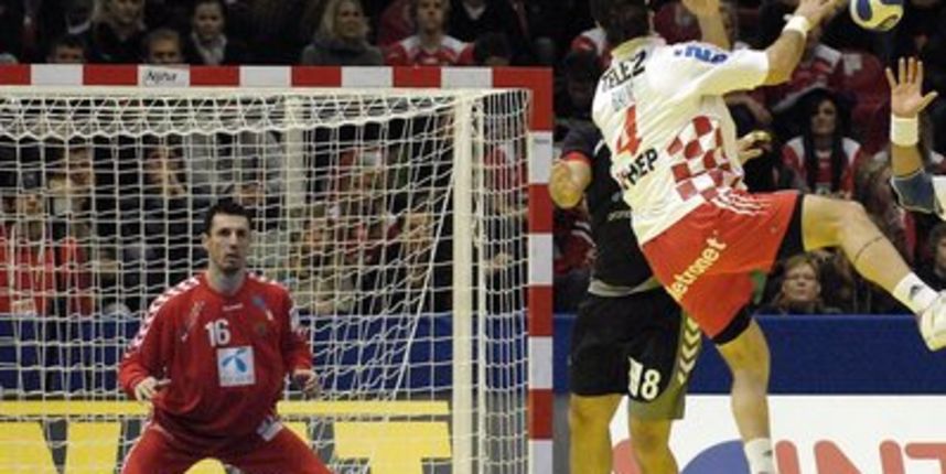 Balić u skoku (Foto:epi@delo.si)