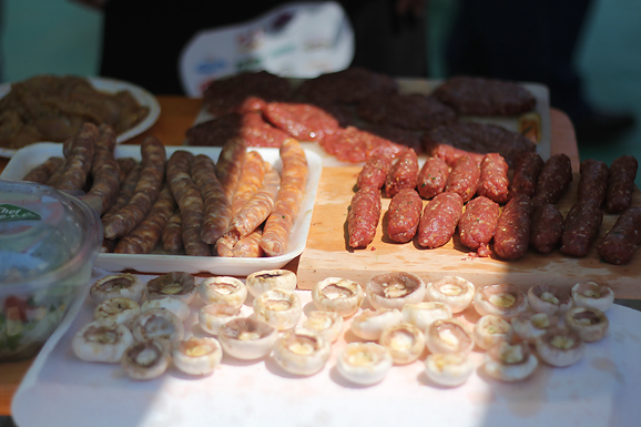 Prvenstvo u roštiljanju na zadarskoj Rivi (foto:Saša Čuka) Prvenstvo u roštiljanju na zadarskoj Rivi (foto:Saša Čuka)