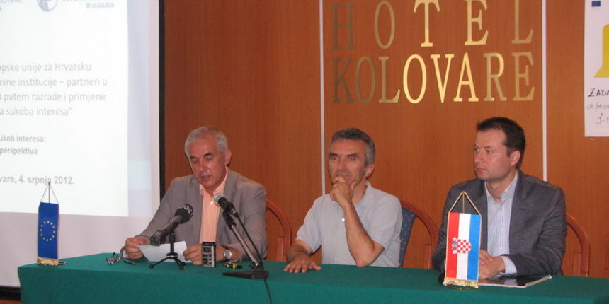 U hotelu Kolovare održan održan seminar s ciljem smanjivanja rizika od pojavljivanja sukoba interesa U hotelu Kolovare održan održan seminar s ciljem smanjivanja rizika od pojavljivanja sukoba interesa