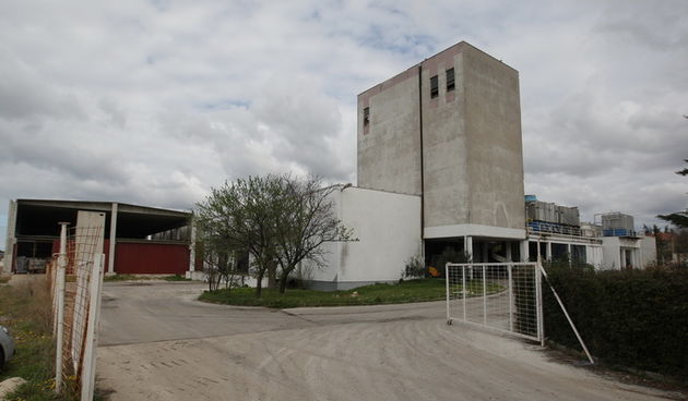 Zadar, 180311.
Press konferencija u tvrtki Adrija povodom privodjenja Miodraga Lacica, vlasnika tvrtke.
Na slici: pogoni u Adriji.
Foto: Vladimir Ivanov / CROPIX