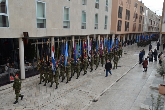 Svečani mimohod postrojbi u povodu proslave 23. obljetnice VRO Maslenica. Foto: Iva Perinčić