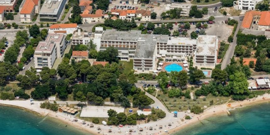 Hotel i plaža Kolovare. Photo: Dino Stanin/PIXSELL