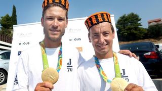 Zlatni olimpijci Fantela i Marenić družili se sa šibenskom djecom povodom dana jedrenja. Photo: Duško Jaramaz/PIXSELL Zlatni olimpijci Fantela i Marenić družili se sa šibenskom djecom povodom dana jedrenja. Photo: Duško Jaramaz/PIXSELL