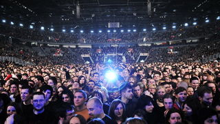 Zagreb, 140210.
Arena Zagreb, Laniste.
Koncert engleske rock skupine Depeche Mode.
Na slici: publika.
Foto: Boris Kovacev / CROPIX