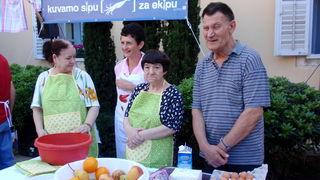 Kulinarsko natjecanje pod nazivom Kuvamo sipu za ekipu u Domu Sv. Frane Kulinarsko natjecanje pod nazivom Kuvamo sipu za ekipu u Domu Sv. Frane