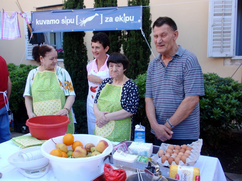 Kulinarsko natjecanje pod nazivom Kuvamo sipu za ekipu u Domu Sv. Frane Kulinarsko natjecanje pod nazivom Kuvamo sipu za ekipu u Domu Sv. Frane