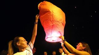 Vodice: Puštanjem lampiona obilježena 10. obljetnica Kornatske tragedije Vodice: Puštanjem lampiona obilježena 10. obljetnica Kornatske tragedije